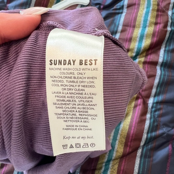 Sunday Best Freshman Sleeveless Turtleneck - Picture 6 of 7